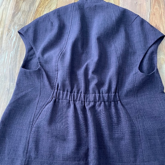 Versatile Comrags Burgundy vest - Picture 7 of 9